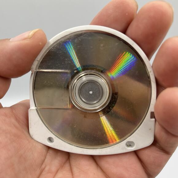 Need for Speed: Shift (Sony PSP, 2009) Tested & Working! - Picture 4 of 4